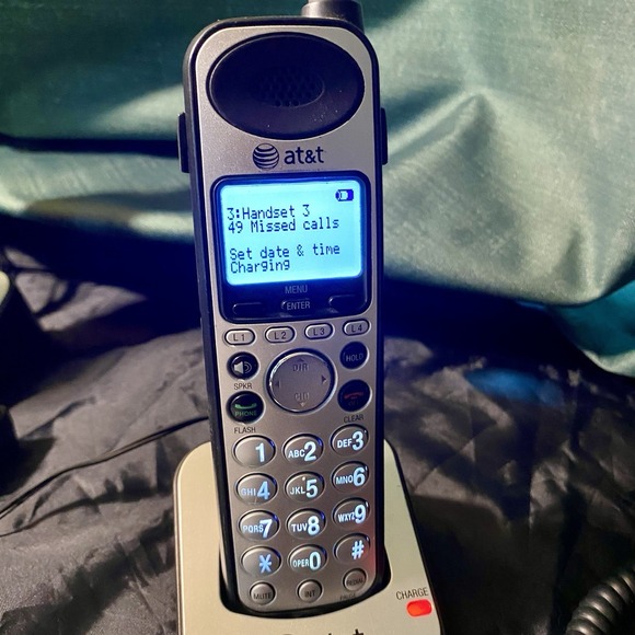 AT&T SynJ SB67138 4-Line Corded/Cordless Phone System + 8x SB67108 Handsets - Picture 11 of 11